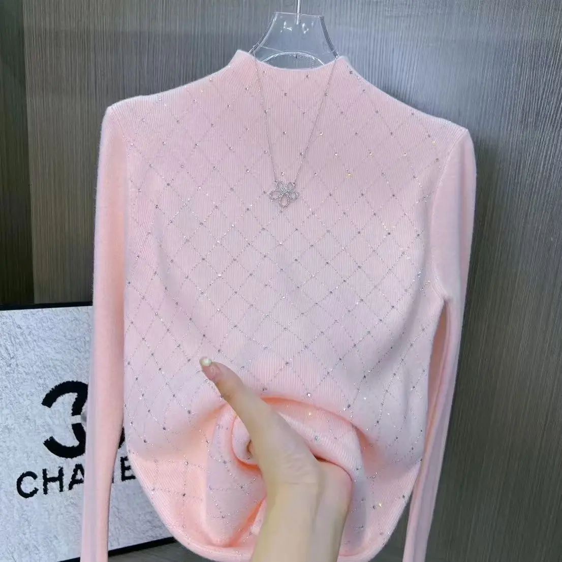 Áo Sơ Mi Lớp Đế Kim Cương Giả, Phong Cách Châu Âu Thời Trang, Dành Cho Nữ, Hàng Mới Về, Có Thể Mặc Bên Trong, Áo Len Áo Chui Đầu Cổ Bán Cao Hợp Xu hướng Áo Len Giữ Nhiệt Mùa Thu Và Mùa Đông
