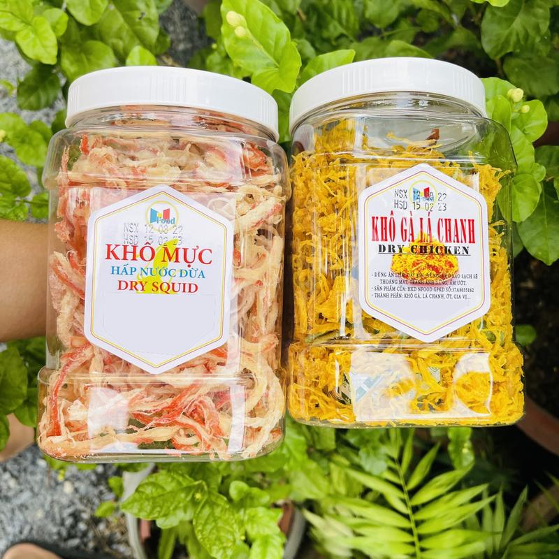 [ COMBO 2 HŨ ]  HŨ 500G KHÔ MỰC HẤP NƯỚC DỪA XÉ SỢI + HŨ 500G KHÔ GÀ LÁ CHANH