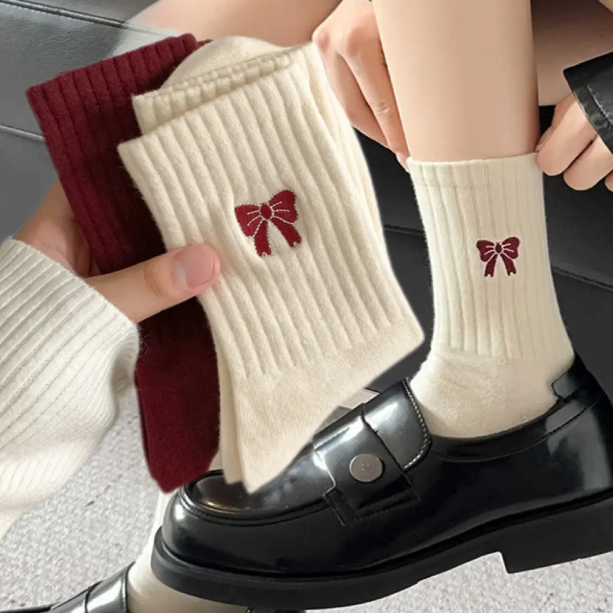 Tất Cotton, Ancora Màu Đỏ, Dành Cho Nữ, Thiết Kế Nơ Hợp Xu hướng, Sọc, Thích Hợp Cho Mùa Thu Và Mùa Đông, Tất Ống Giữa Mới, Thoải Mái Và Dễ Phối Đồ
