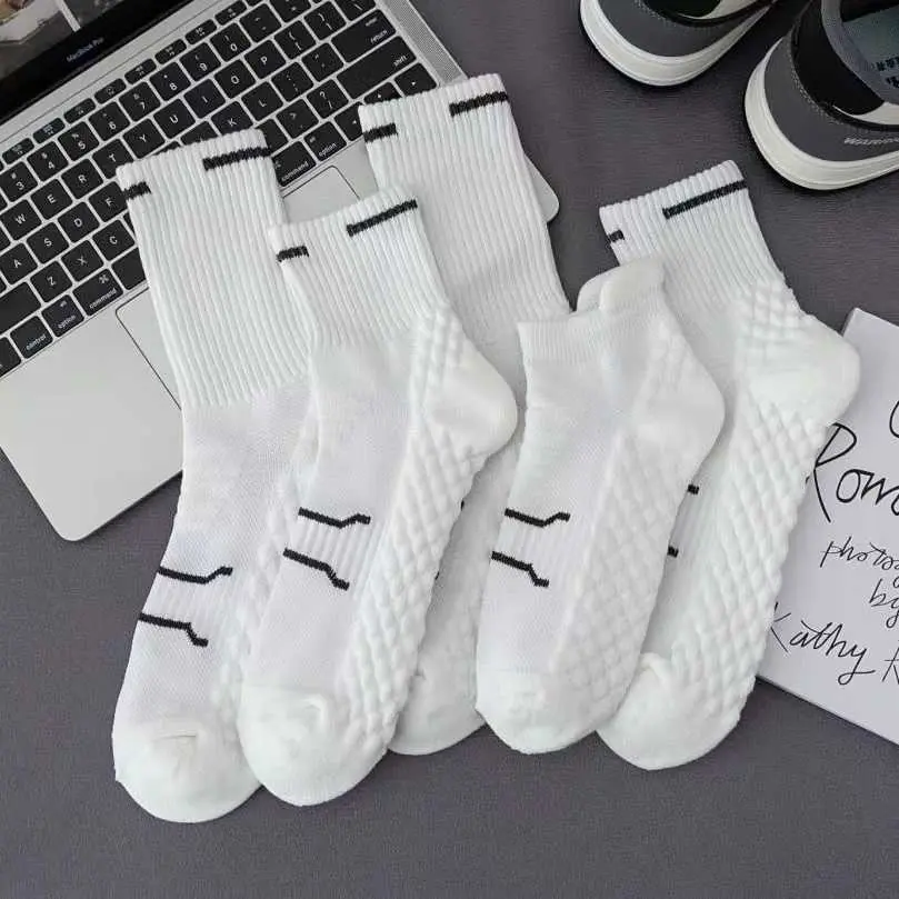 2025 Towel Bottom Socks Men's Sports Mid-Calf Spring and Autumn Sweat-Absorbing Deodorant Basketball Professional Running Long Socks Fashion Hot Sale