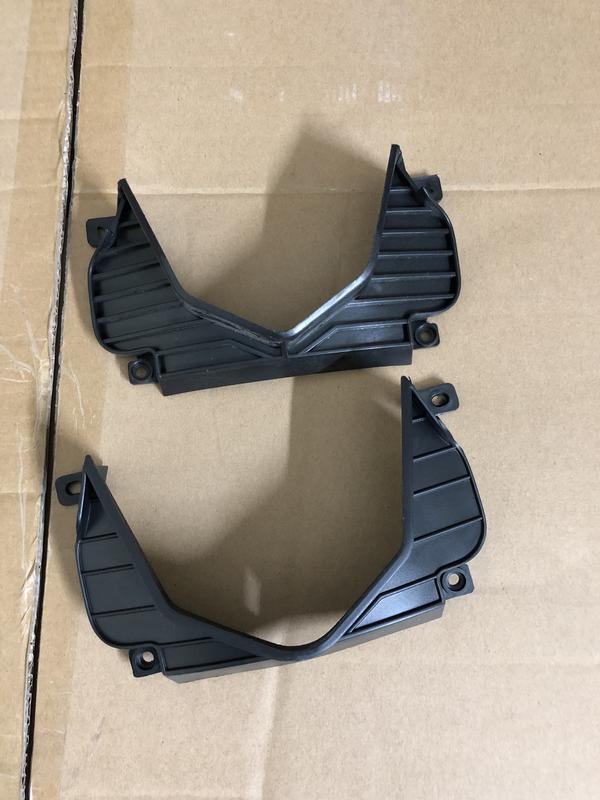 Nhựa đỡ ( Tai bắt ) pha đèn pha XMEN: sợi đốt - bi cầu