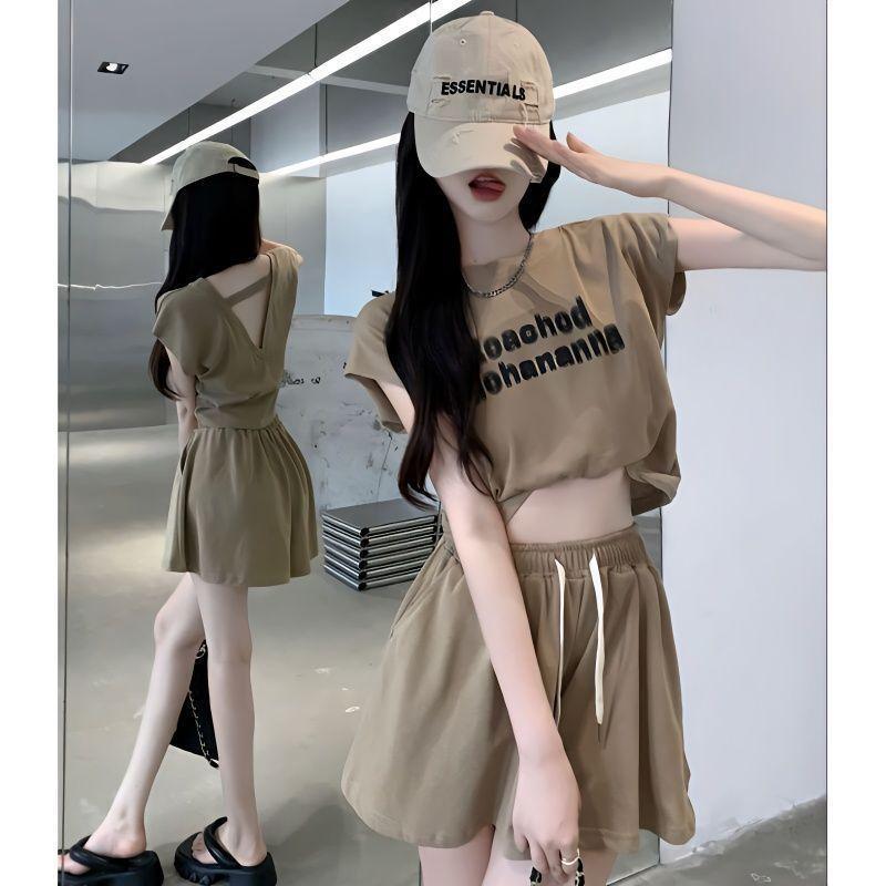 Bộ Quần Đùi Ống Rộng Cạp Cao Hở Lưng, Cá Tính Cô Gái Hợp Xu hướng Dáng Rộng Vừa Vặn, Thời Trang Thường Ngày Dễ Phối Đồ, Hai Mảnh, Thích Hợp Cho Mùa Hè, Phong Cách Mới 1
