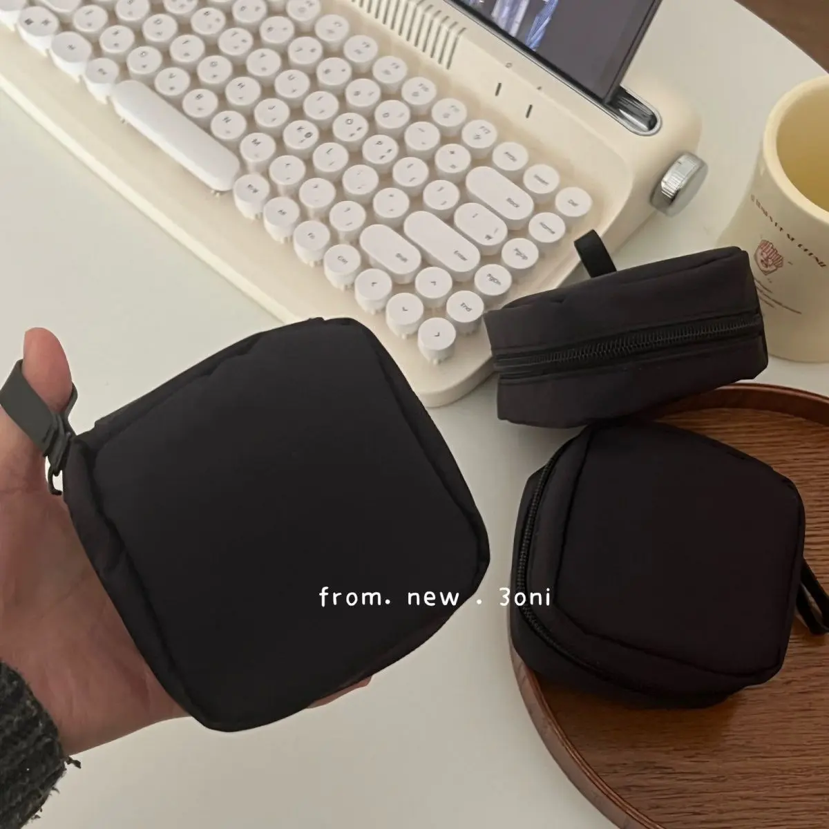 Túi Vuông Mini Màu Đen Cao Cấp, Chất Liệu Nylon Trơn Thích Hợp Đựng Son Môi, Phấn, Nhỏ Giữ Cho Tai Nghe, Túi Đựng đồ Di Động Nhỏ, Ngày Phát Hành: 20251187