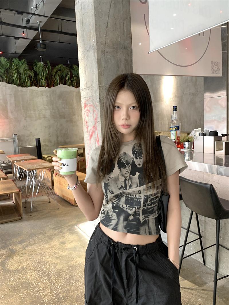 Product Introduction of Round Neck Short Sleeve T-Shirt Summer New Slim Fit Flattering Versatile Short Top Casual Women's Fashion Versatile Personality Hot Girl Korean Style Clothing 12