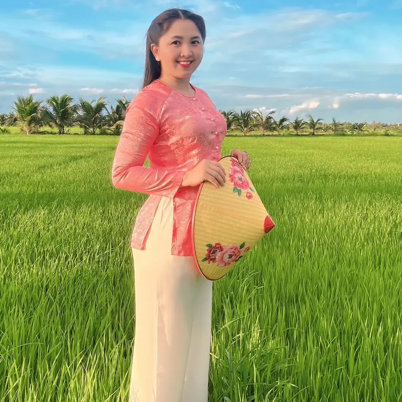 Áo lẻ [ Không kèm quần] Cổ Tròn Tay Dài  chất Gấm hoa loại 1 ,mềm mại, thoáng mát Women Top 0