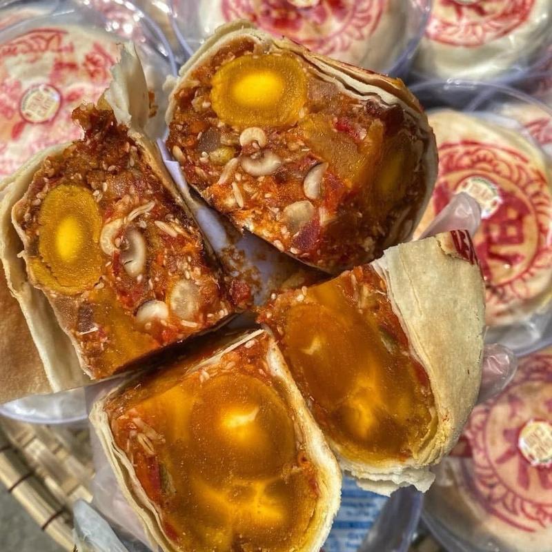  BÁNH PÍA THẬP CẨM GÀ QUAY 8 TRỨNG 550GR 