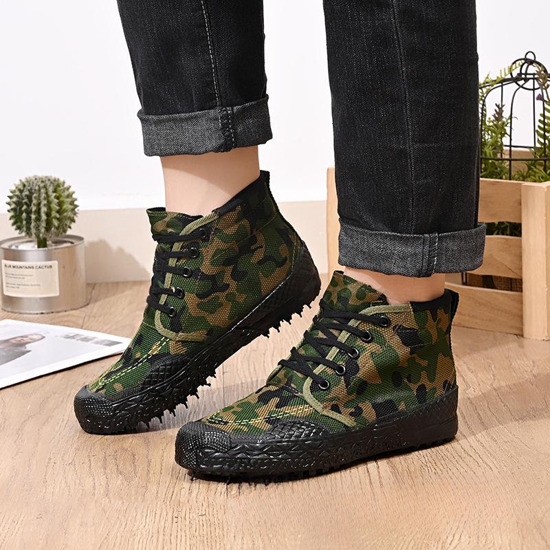 Product Introduction of Camouflage High-Top Four Seasons Labor Shoes Non-Slip Wear-Resistant Breathable Men and Women Construction Site Work Shoes Cotton Rubber Shoes Shoes 7