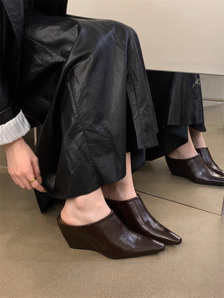 Product Introduction of Pointy heels for women Large size Special-shaped with rubber slip-on 20