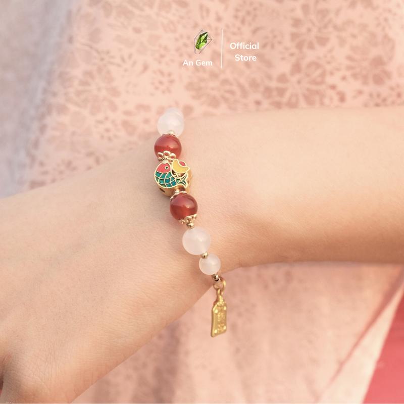 Product Introduction of Vòng tay đá tự nhiên mix charm Ông Công Ông Táo Tết Cổ Truyền 2025 An Gem, lắc tay phong thuỷ may mắn charm cá phối hoa mai lì xì Bracelet quà tặng sinh nhật giáng sinh Noel Tết Valentine Phụ Kiện [TẶNG CHỈ ĐỎ] 7