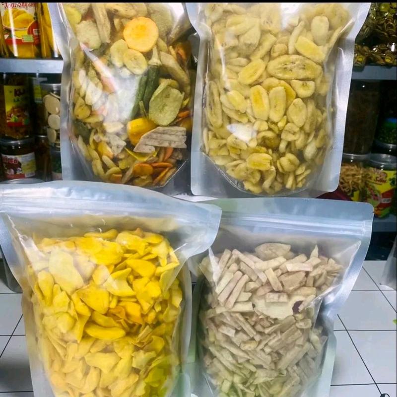 ComBo : 2 Ký . 500 gr Mít vỡ + 500 trái cây vỡ + 500 gr chuối vỡ + 500 gr khoai môn sấy