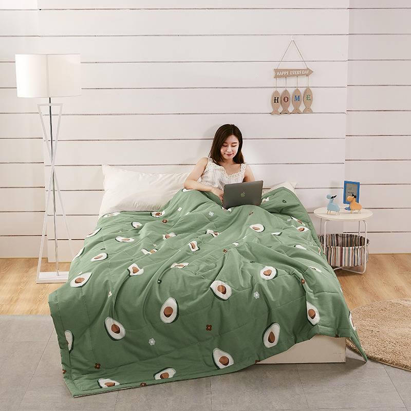 Product Introduction of Factory Direct Supply Summer Blanket Airable Cover Single Double Thin Quilt Gift Quilt Spring and Autumn Duvet Insert Machine Washable Summer Blanket 5