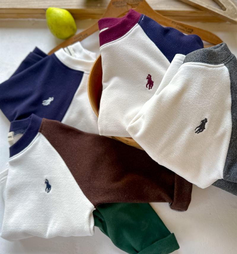 Product Introduction of Children'S Base Shirt 2023 Autumn And Winter Edition, Boys And Girls Color Blocked Raglan Sleeve T-Shirt, Baby German Velvet Long Sleeved Inner Layer 40