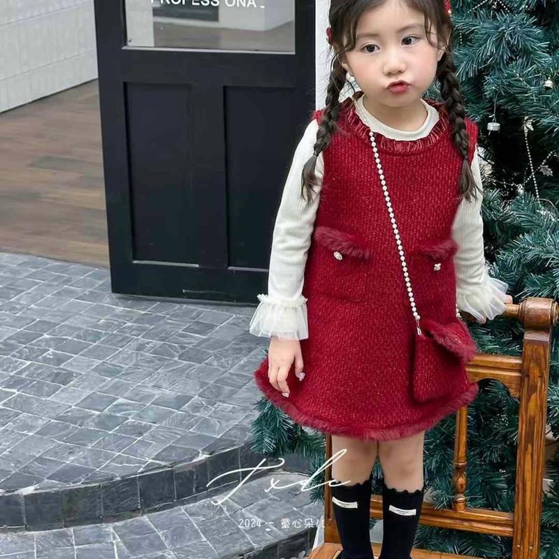 [Sale] Cá Mập Con - S798: Sét Áo + Váy + Túi Dạ Đỏ Viền Lông Bé Gái QCCC