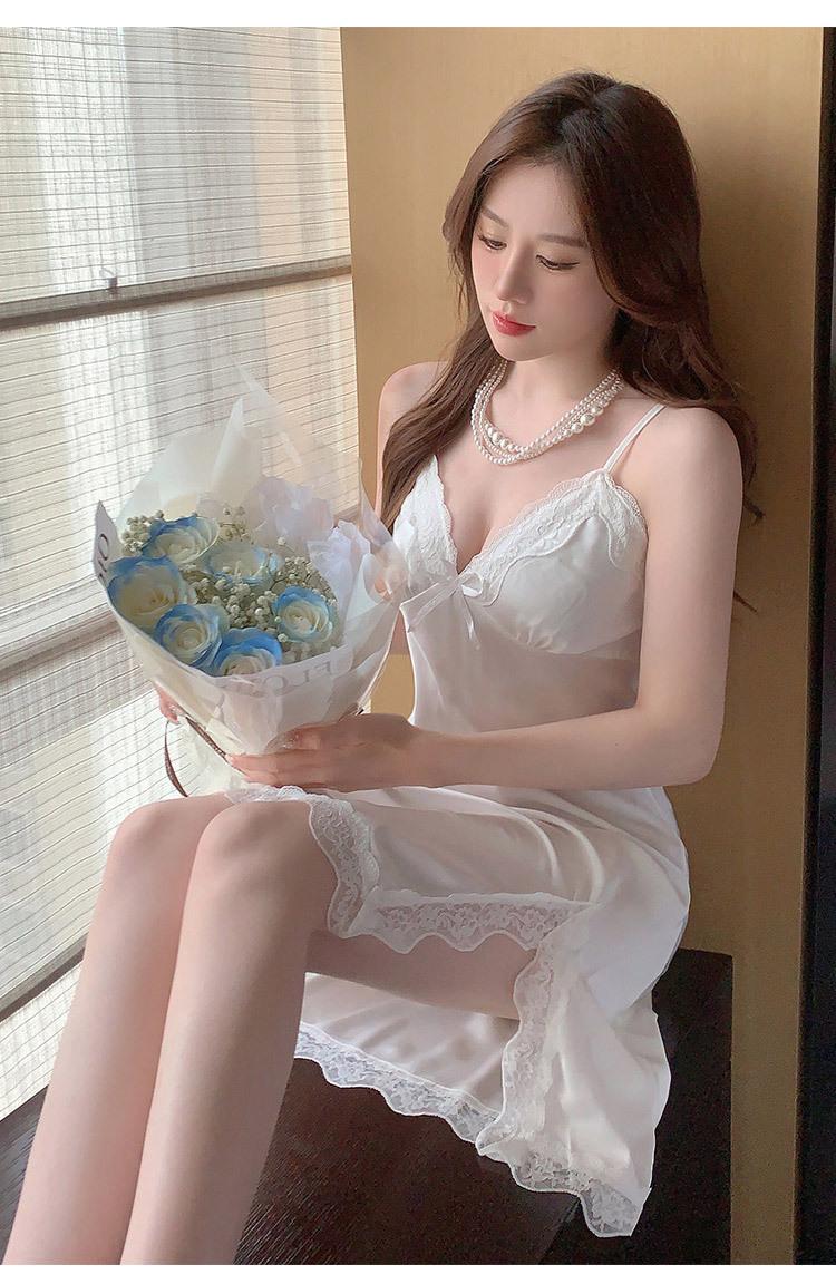 Product Introduction of 2025 Same Style Sexy Nightdress with Chest Pad Women's Summer Sling Artificial Silk High-Grade Pure Desire Style Home Wear 10
