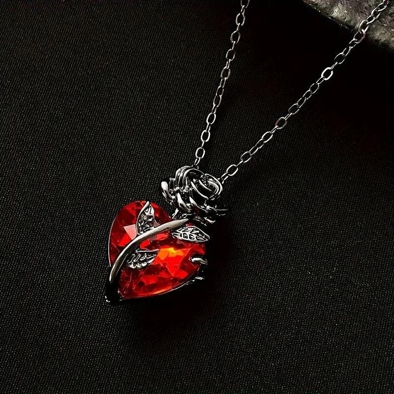 amophi Kalung European and American Love Rose Kalung Gothic Dark Design Twisted Flowers Bunga Bertelanjang Hati Rantai C271 amophi Kalung European and American Love Rose Kalung Gothic Dark Design Twisted Flowers Bunga Bertelanjang Hati Rantai C271