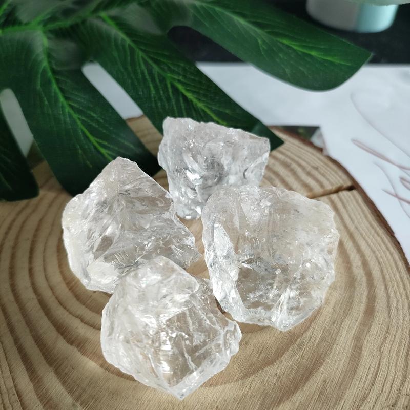 Product Introduction of 2.5-3.5cm Gorgeous Clear Quartz Healing Rough Natural Raw Stones Crystal For Reiki Healing 7