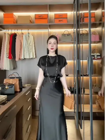 B28 Set áo cánh dơi kết hợp chân váy đuôi cá với chất lụa cao cấp sang trọng thanh lịch quý phái. 1