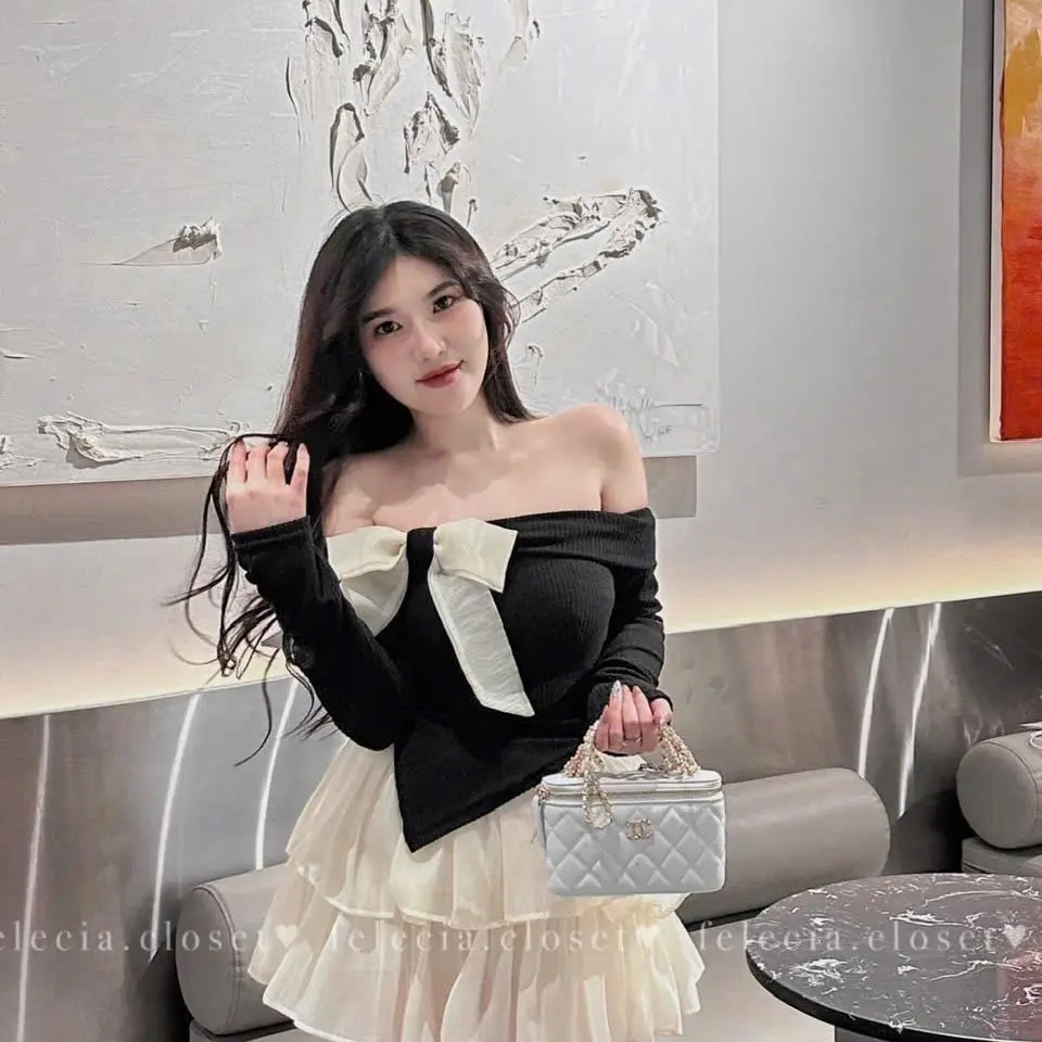 Sét áo thun tăm trễ vai - Chan váy tơ tầng