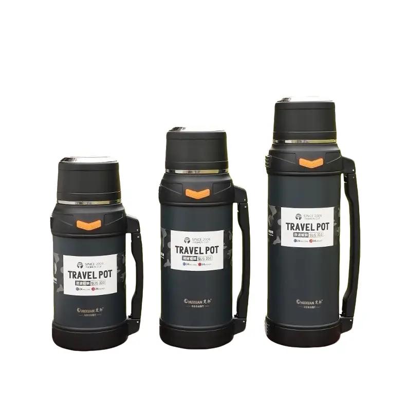 Bình giữ nhiệt CX304 1600ml 2000ml 2500ml inox 304 giữ nhiệt 24h có dây đeo và nắp cốc kèm theo [Khuyến mãi tặng 1 vắt cam đa năng) 【off-white-c-shaped handle  chịu nhiệt phích binh  giunhiet xuhuong bình  đựng 2 lít nước trà