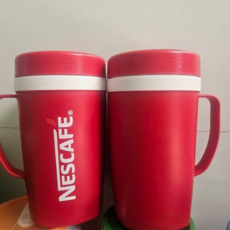 ️️CA ĐÁ GIỮ NHIỆT NES-CAFE 1LÍT   SET 2 CÁI #65kkk ( giá rẻ xỉu)  HKM NESCAFEE lâu lâu mới có đợt , mùa này nắng nóng quá ce múc ngay mấy cái cho gđ nhennn   - giữ nước nóng hay lạnh hoặc nước đá... - đựng trà, cafe, ép hoa quả, detox… 2