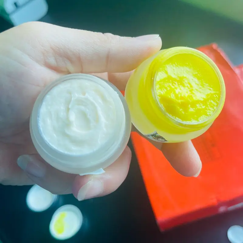 Kem ngày dưỡng trắng 1