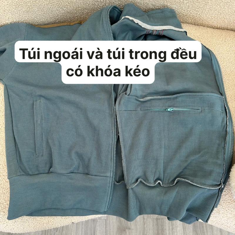 [K NÓN] Áo Khoác Nữ Sọc Tay 6 Túi Khóa Kéo- Nhung Nguyễn Top Jacket Women 6