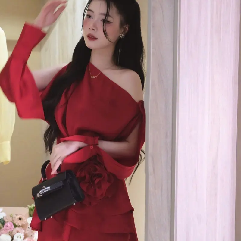 Jum suit Lụa THIẾT KẾ 2 màu KEm-Đỏ