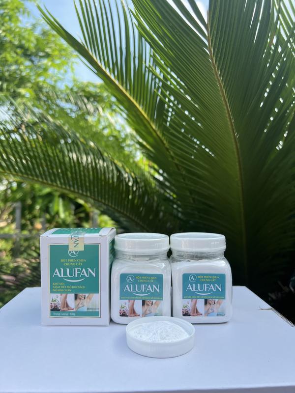 2 hộp bột phèn chua chưng cất alufan khử mùi hôi nách, hôi chân ( mỗi hộp 150g)