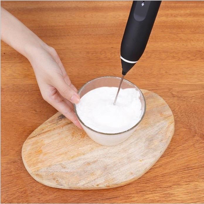 máy tạo bọt cà phê + đánh trứng 3