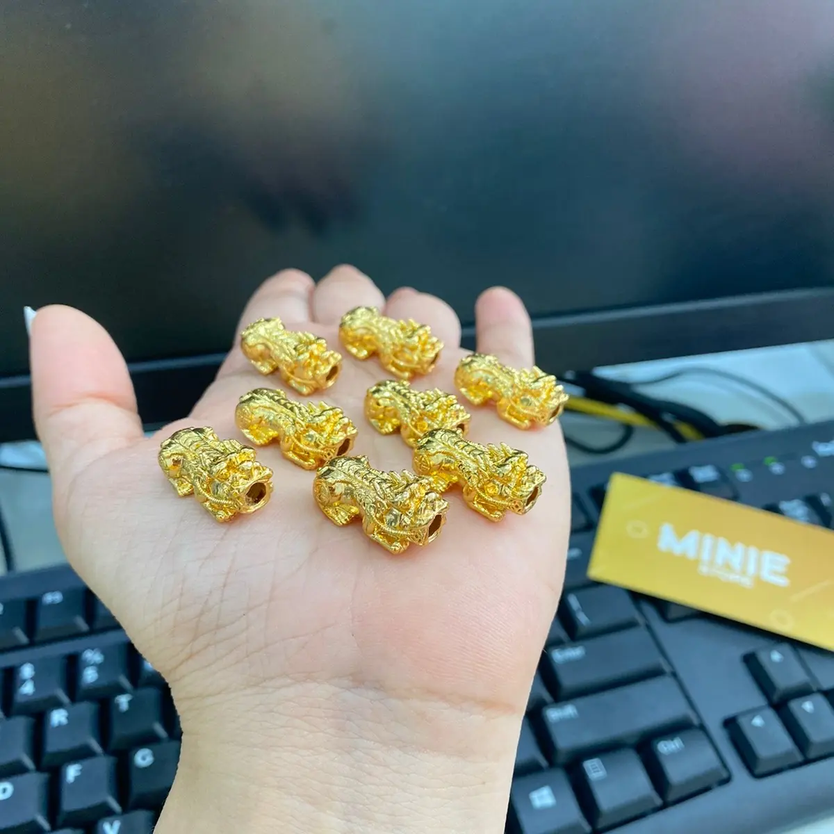 Charm tì huu xỏ chuổi 10 li và 15li...dongdo