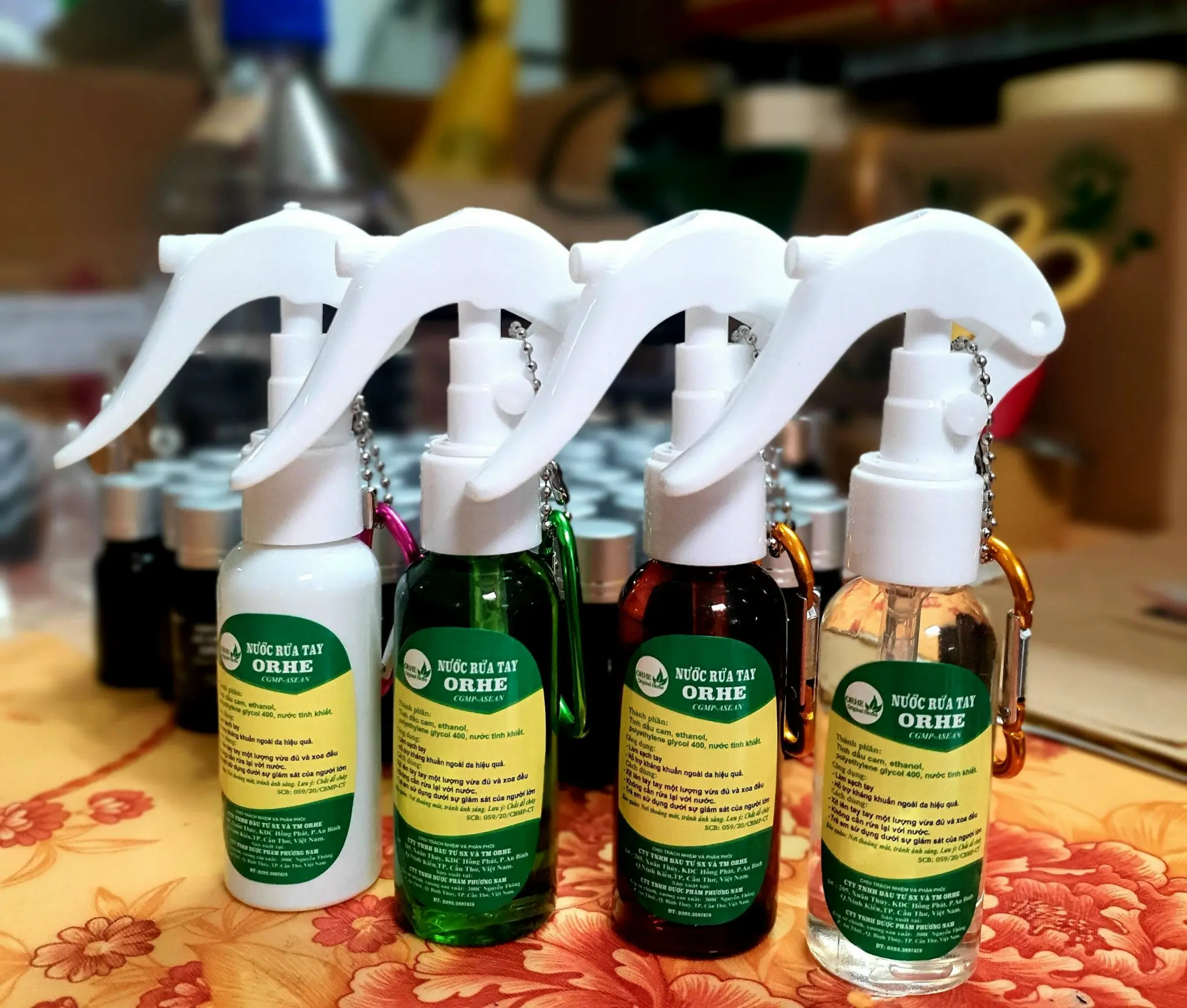 chai xịt khuẩn treo móc khoá, nước rửa tay chai treo móc khoá, treo balo 55 mL