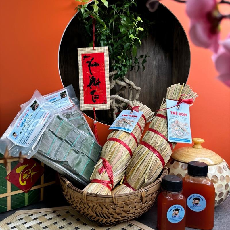 [Tặng 1 sốt 50ml] [Set TRÉ TRỘN 2] Gồm 2 Tré Rơm và 20 chiếc nem chua Bình Định, Đặc Sản Bình Định, Nẫu Market set spicy box Cay Food Thức Ăn