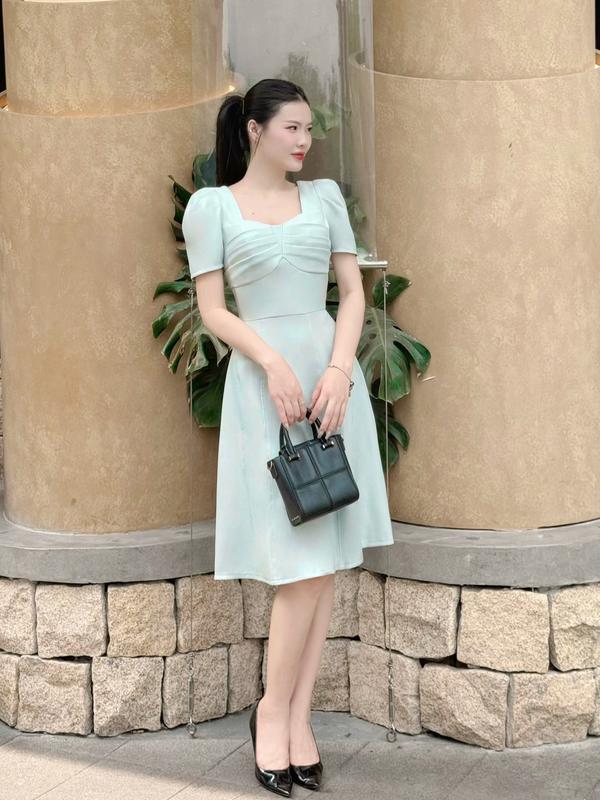  Đầm nữ thiết kế Nhật Vy cổ vuông tay phồng nhún ngực cách điệu form chiết eo dáng xoè chất lụa phù hợp văn phòng công sở dự tiệc đơn giản sang trọng - D3040 Women Dress Nhung Thun 