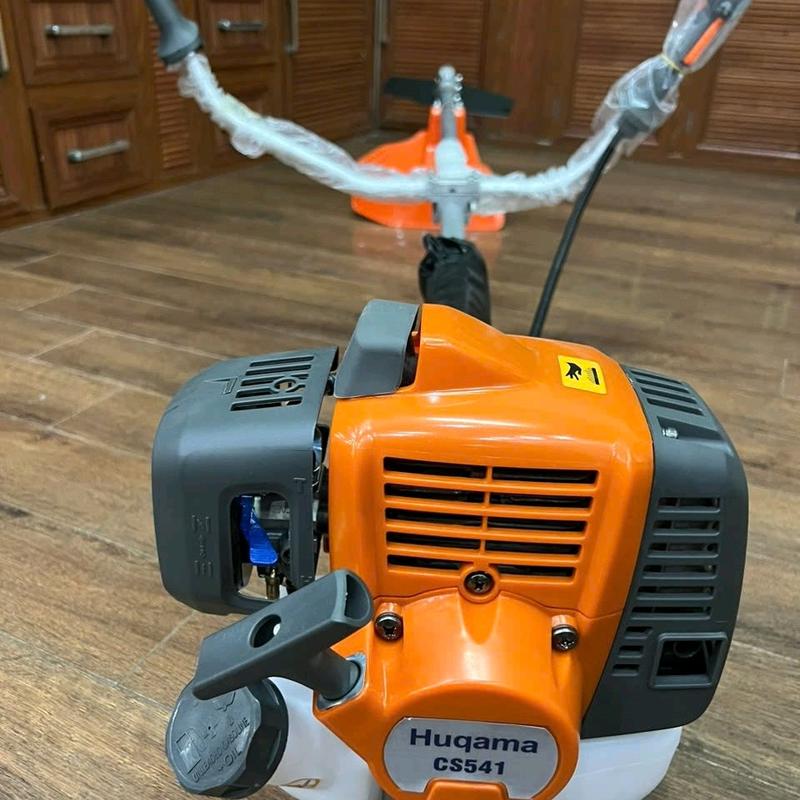 Máy cắt cỏ Huquma CS 541 hàng Thủy Điện động cơ 2 thi