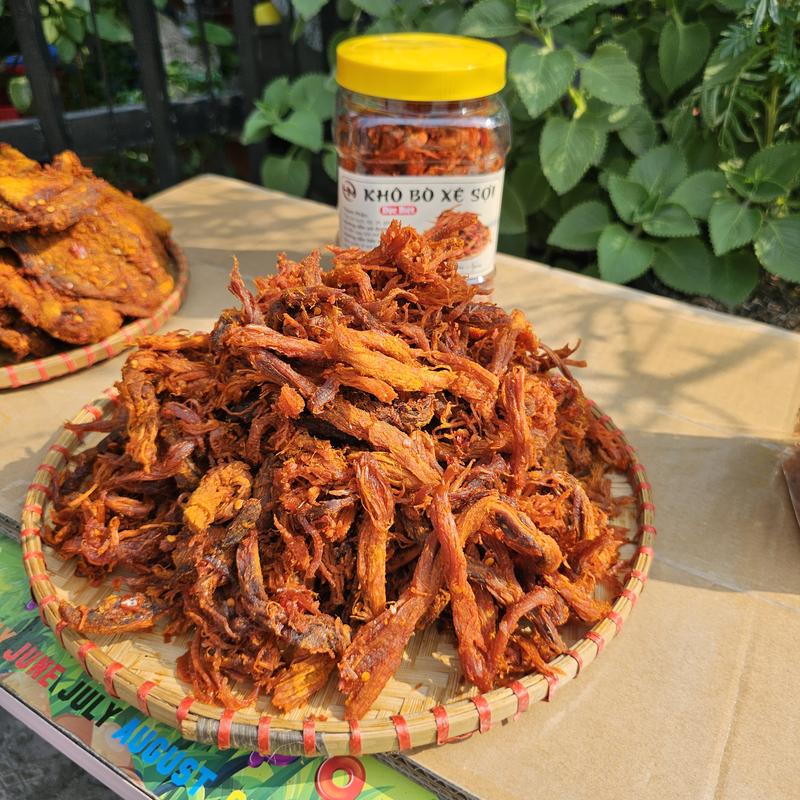 500GR  1 HŨ  KHÔ BÒ XÉ SỢI đặc biệt Snack Ăn Vặt   Thức Ăn Cay