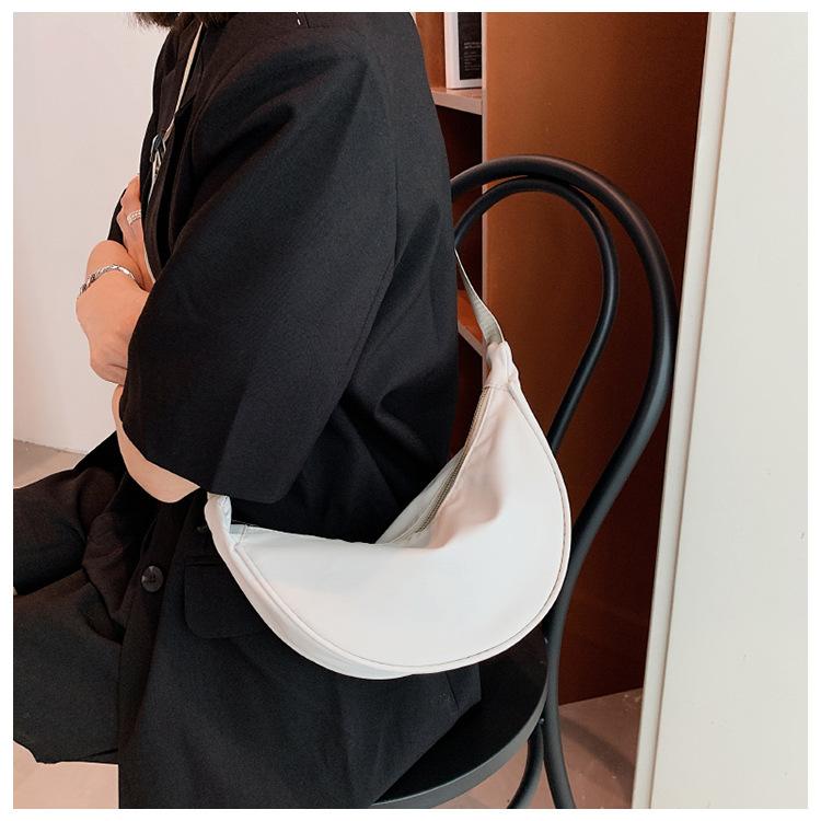 Product Introduction of Túi Đeo Chéo, Chất Liệu Nylon, Bán Chạy, Thiết Kế Hợp Xu hướng Mới, Túi Đeo Vai Và Bánh Bao Dễ Phối Đồ Nhẹ, Phong Cách Thường Ngày Túi Vải Kẹp Nách, Túi Xách 23
