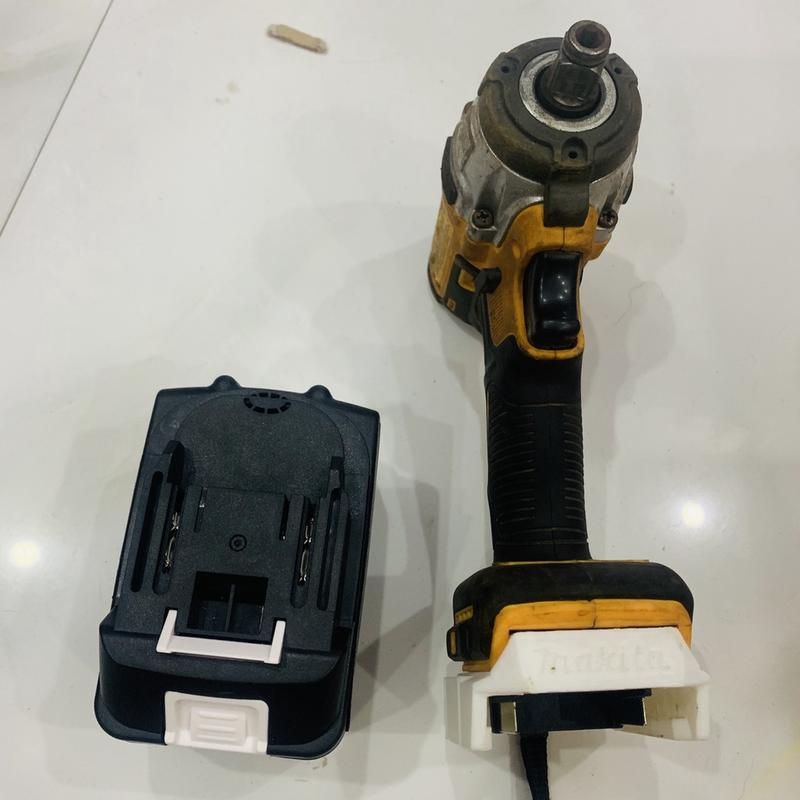 Đế Chuyển Pin Makita Sang Máy Dewalt Makita F 3