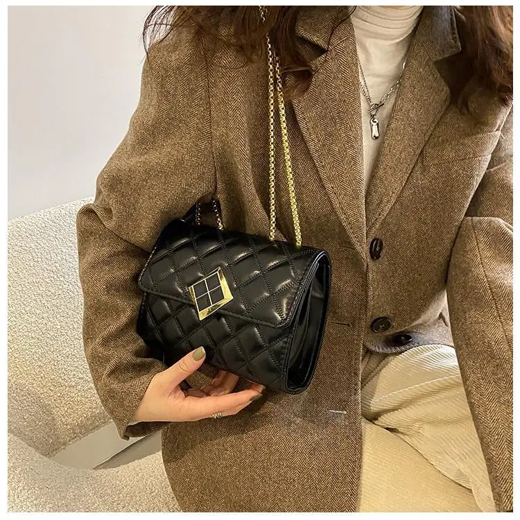 Tas Elegant Lisa Slingbag Tas Selempang Wanita Tali Panjang Tas Wanita Murah 1