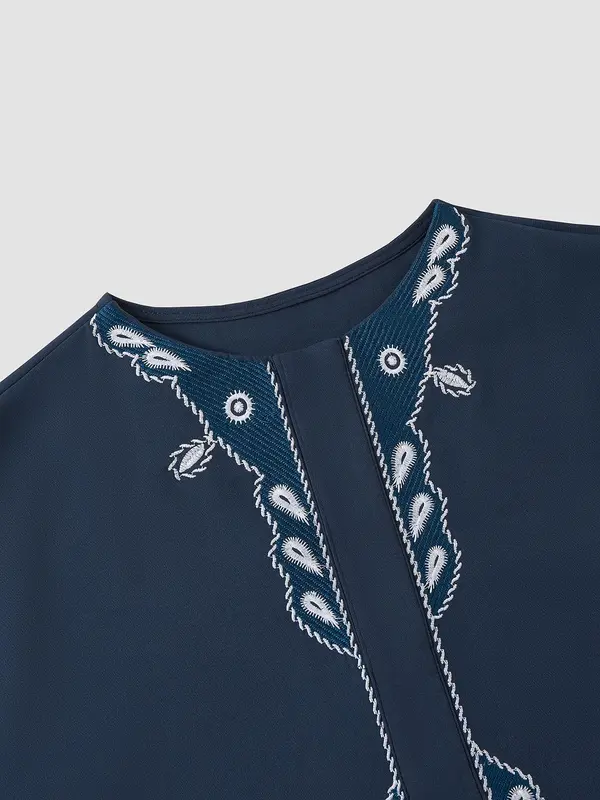 Two-Piece Set Men's Embroidery Trim Split Hem Top & Pants, Regular Fit Casual Long Sleeve Round Neck Top & Trousers for Daily Wear, Men's Clothing for All Seasons 4