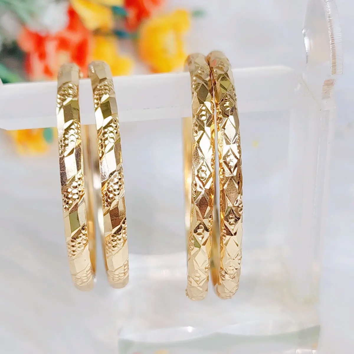 Vòng Cặp Chạm Máy Sáng Đồng Nguyên Chất Màu 750 Miền Tây