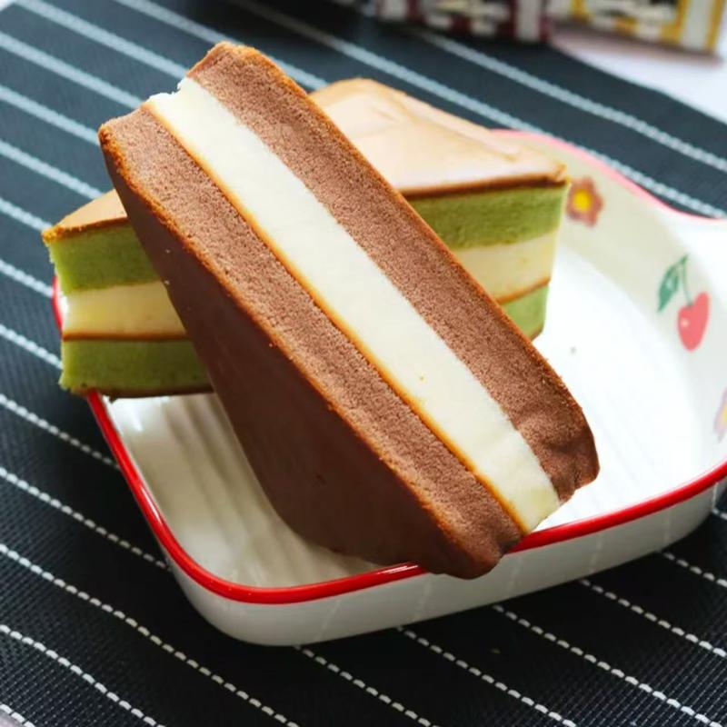 bánh tiramisu hằng du mục kem bánh quế muối cục bự bánh thái lan Bánh mix Thùng 2,3kg(cả thùng) !ngày in trên bánh là ngày sản xuất, hạn dùng từ 3-6 tháng! Food Thức Ăn Cake Snack Ăn Vặt Bánh Quy Rau 3