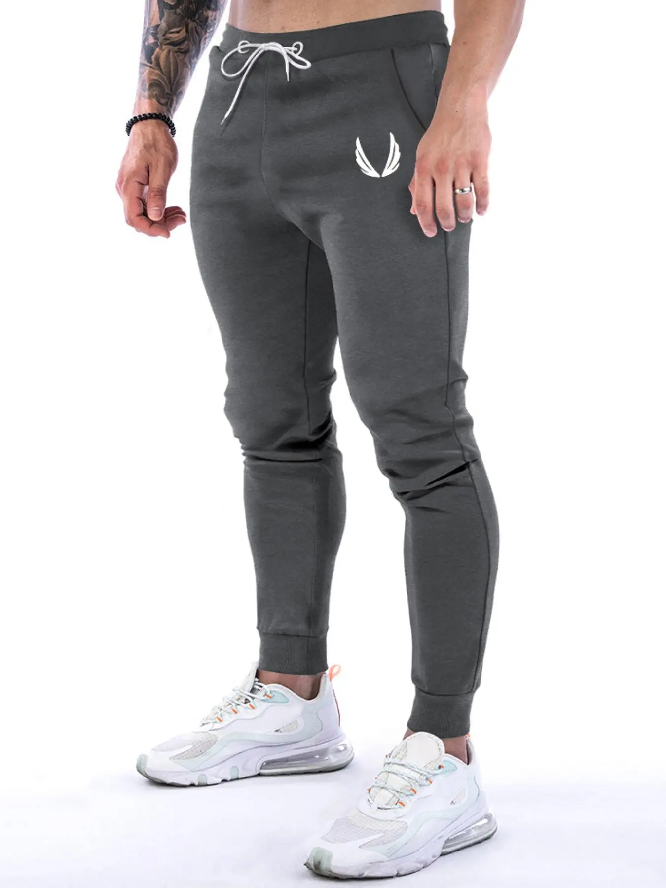 Men's Regular Fit Wings Graphic Carrot Pants with Pocket Design, Drawstring Waist Pants, Men Soft Trousers for Fall & Winter, Please Purchase One Size Smaller
