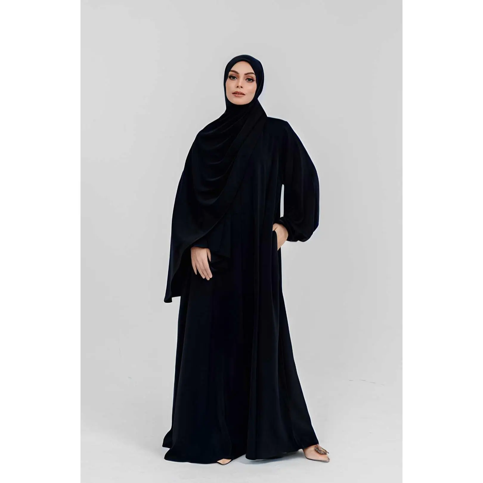 Haya        Abaya in Black