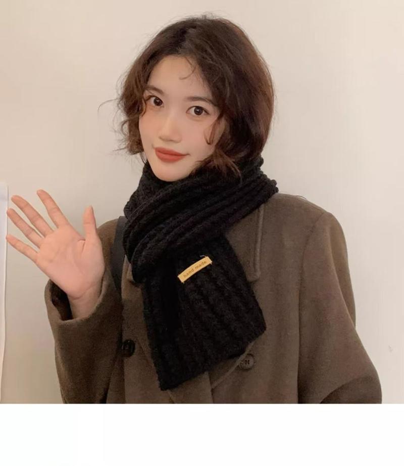 Product Introduction of Women's Wool Knitted Scarf Autumn and Winter Korean Style All-Matching Thickened Warm Shawl Atmosphere High Sense Student Scarf Fashion 17