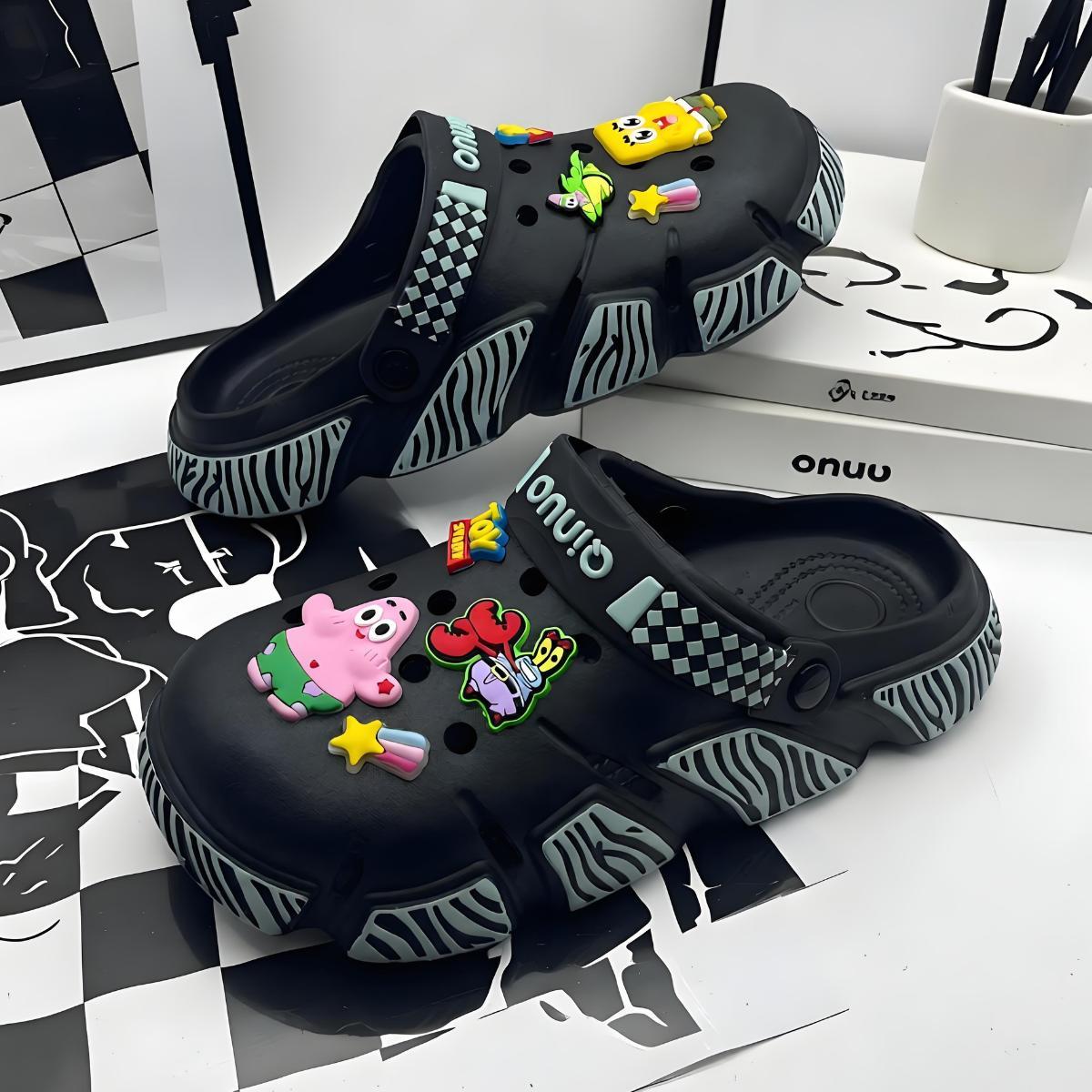 HappySandal Sandal Bakiak Pria Stylish Anti Selip Desain Kartun One Piece Bahan Karet Ringan Tebal Tahan Lama Cocok untuk Jalan Jauh