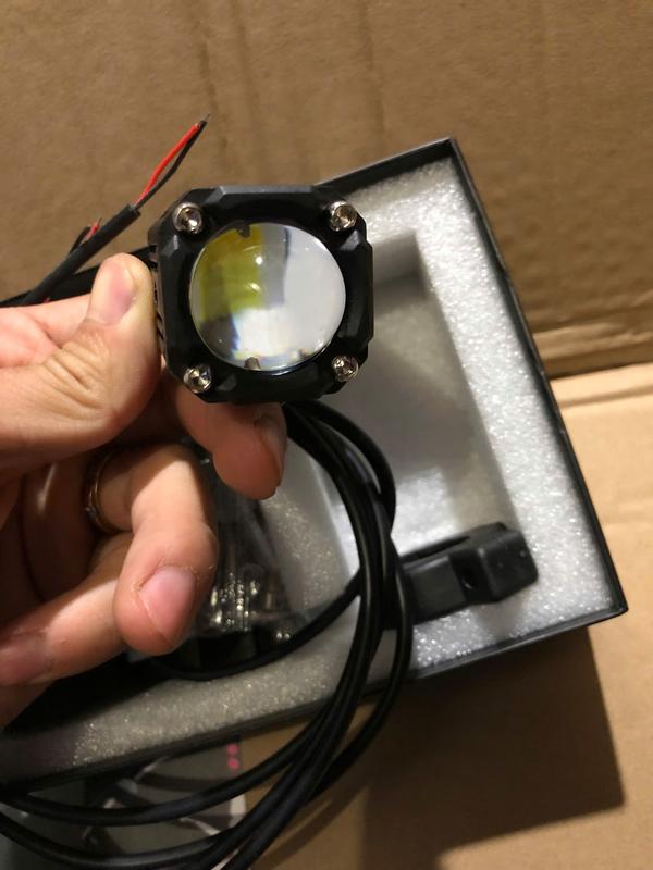 Đèn gắn ghi đông W2 4 Chế Độ Sáng lắp xe máy xe điện ( giá 1 quả ) đèn  h1 bi cầu  mini