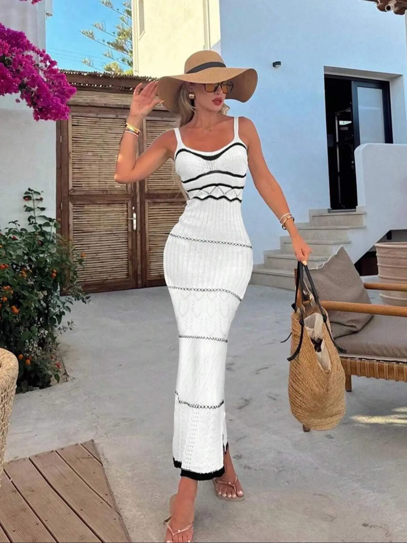 Women's Colorblock Hollow Out Sweater Dress, Casual Sleeveless Knit Dress for Summer, Fashion Women's Dress for Daily Wear