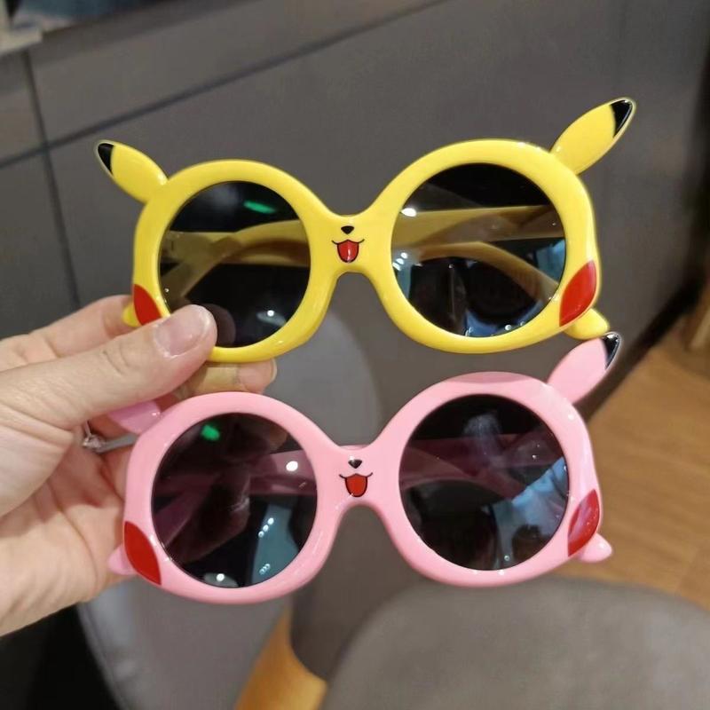 Product Introduction of Kính râm trẻ em, Kính râm Pikachu dễ thương, Chống tia cực tím, Bảo vệ mắt cho bé, Xu hướng cá tính, Thích hợp cho bé trai và bé gái, Thời trang, Được đánh giá cao với tỷ lệ vượt quá 98% cùng phong cách, Năm 2025 1