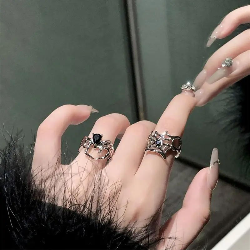 【Sktlz】 Light l-uxury ins Cold Style Dark Retro Black Gem Spider Ring High-end  Opening Ring Niche Personalized Ring 3