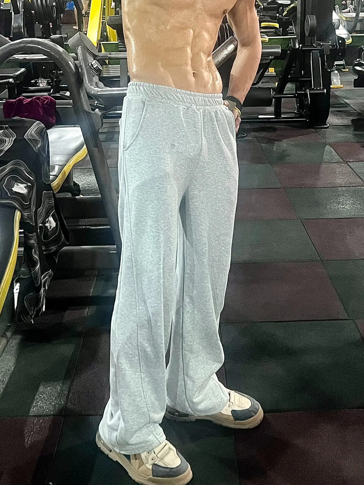 Zoozoo - Quần dài dáng suông ống rộng xếp ly chéo hàng unisex nam nữ mặc được, chất Nỉ, lưng thun cạp cao